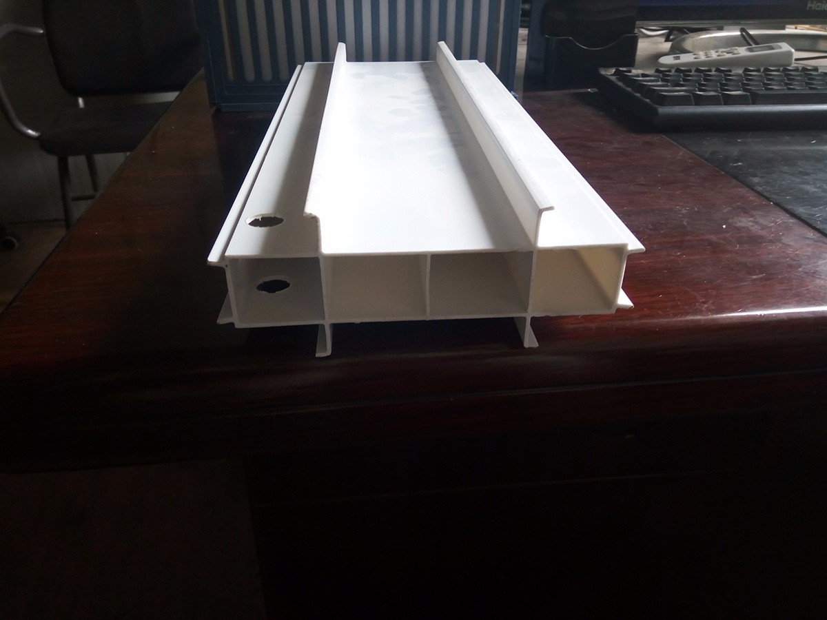 台州立面拉缝板 (1)150MM宽拉缝板